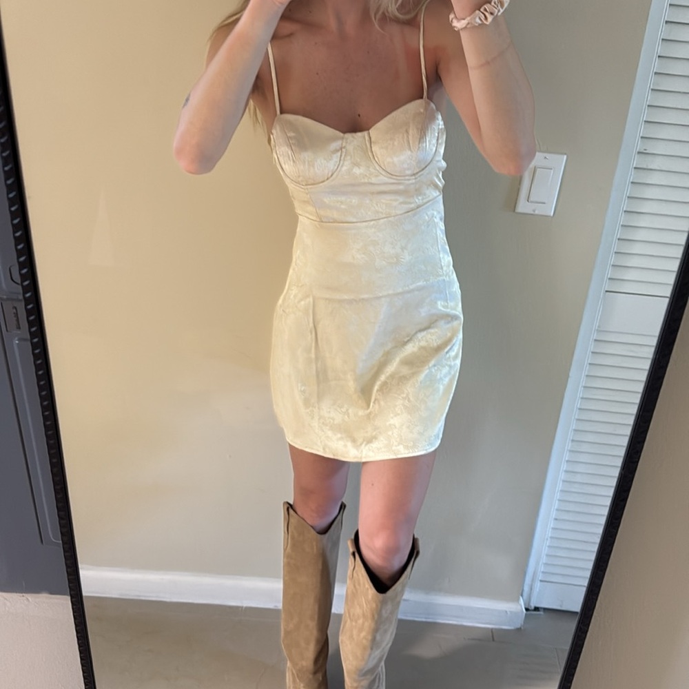 Princess Polly CHAMPAGNE POP MINI DRESS SIZE:2 (US)